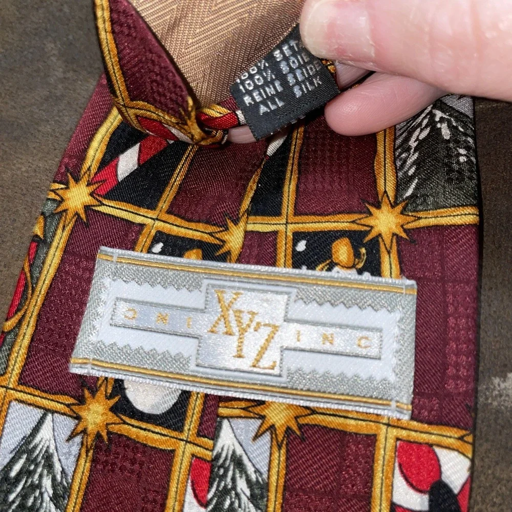XYZ Inc. Silk‎ Necktie Christmas Season Winter, Gifts, Snowmen Candy Cane